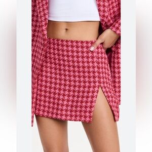 AFRM Melody micro Mini Skirt Size M Pink and Red, Lined slit tweed